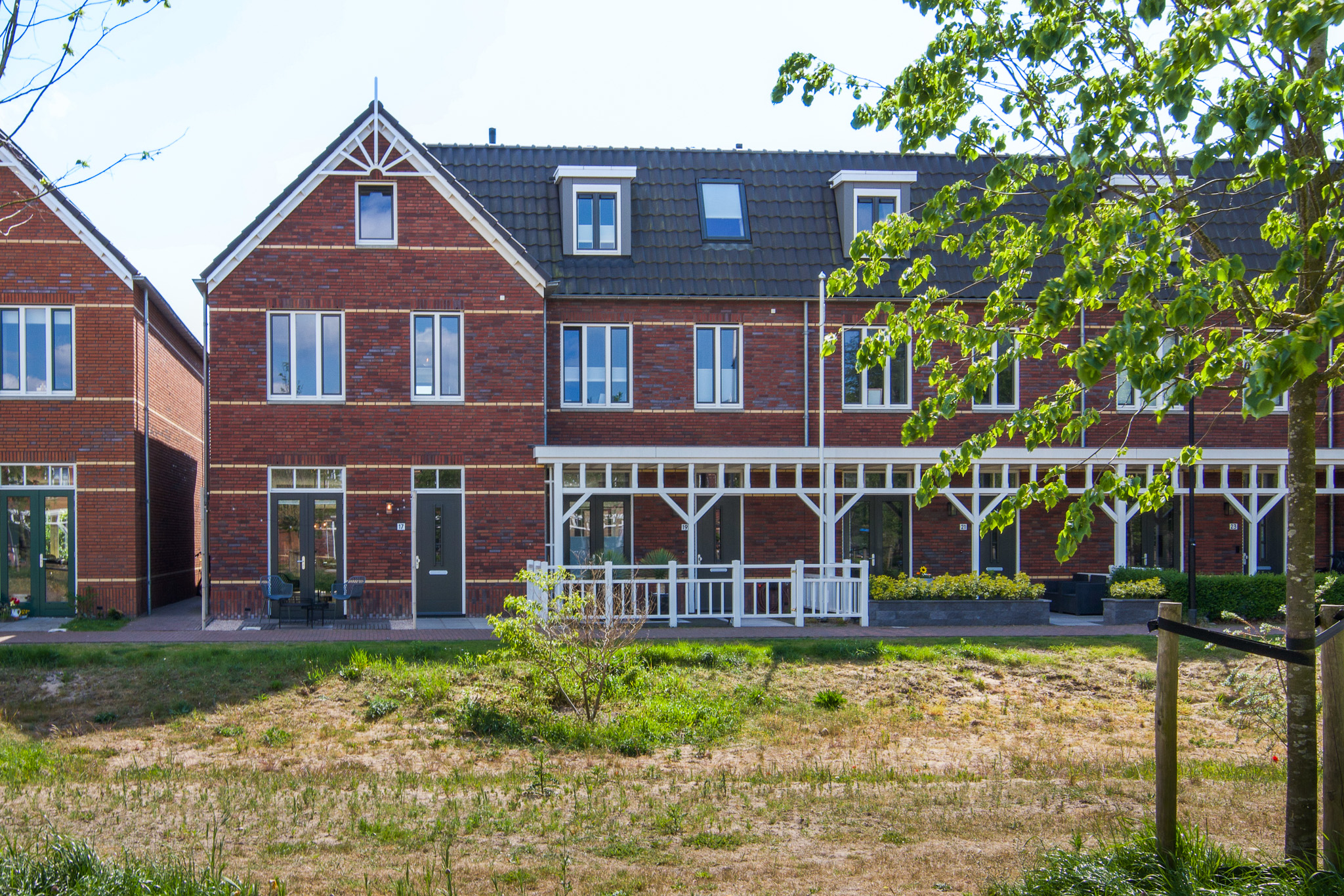 Royale/lichte hoekwoning, A+++, aan autovrij park + parkeerplaats