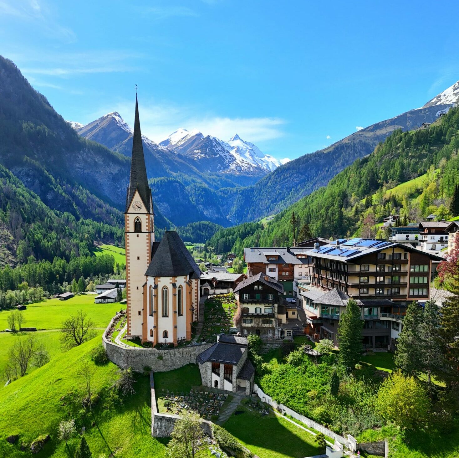 Flat with view at Großglockner