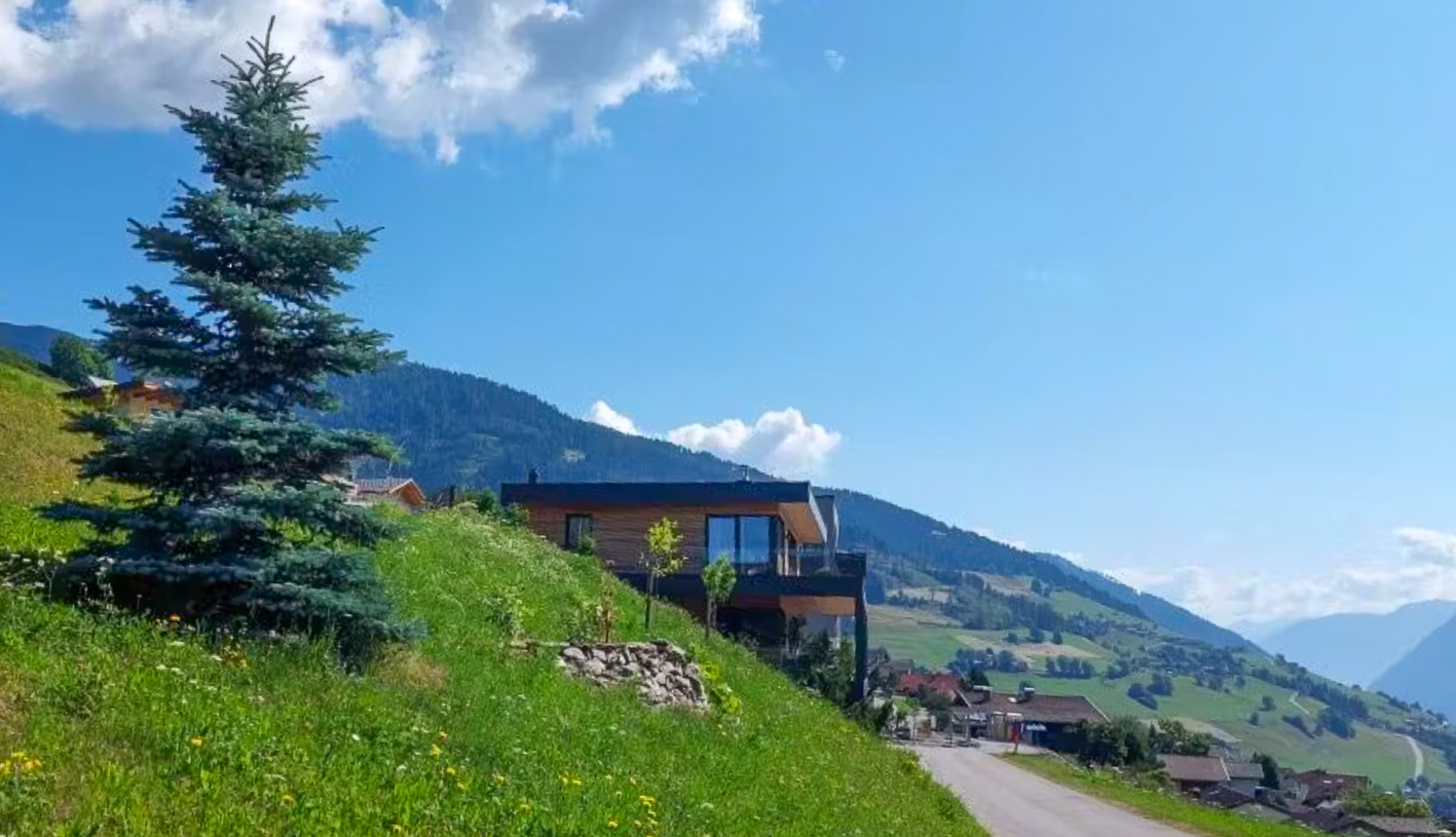 Hypermoderne villa met adembenemend bergpanorama in het zonnige Ost-Tirol, vlakbij Lienz