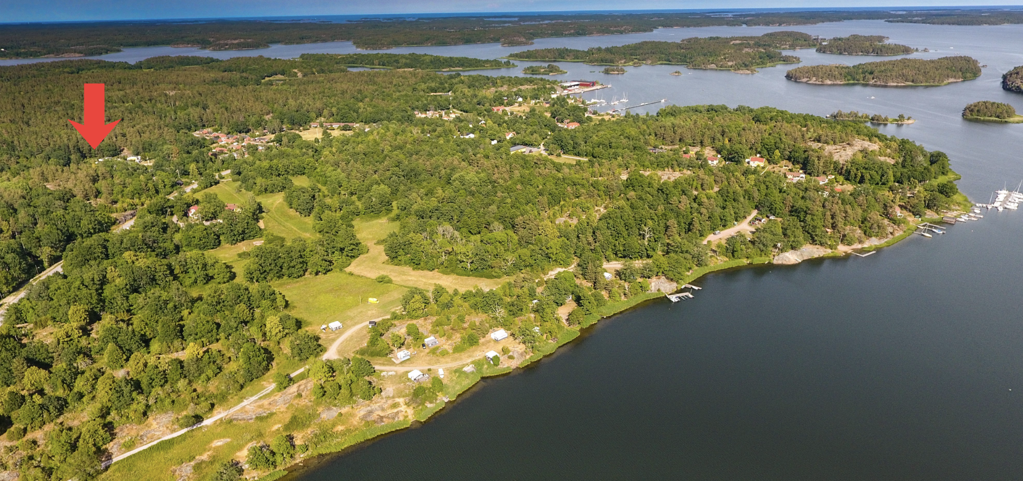 Rustig gelegen woning in ‘De Parel van de Oostkust’ 400m van haven/badplaats en omgeven door bos.